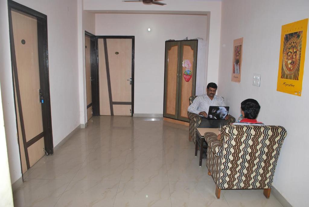 Hotel Deepak Jaipur Quarto foto